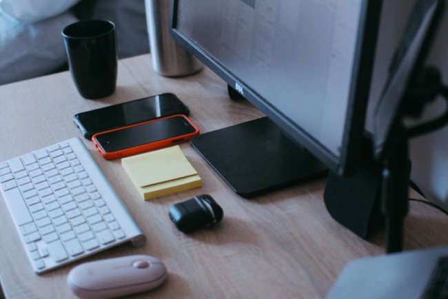 Useful Digital Gifts for Remote Workers