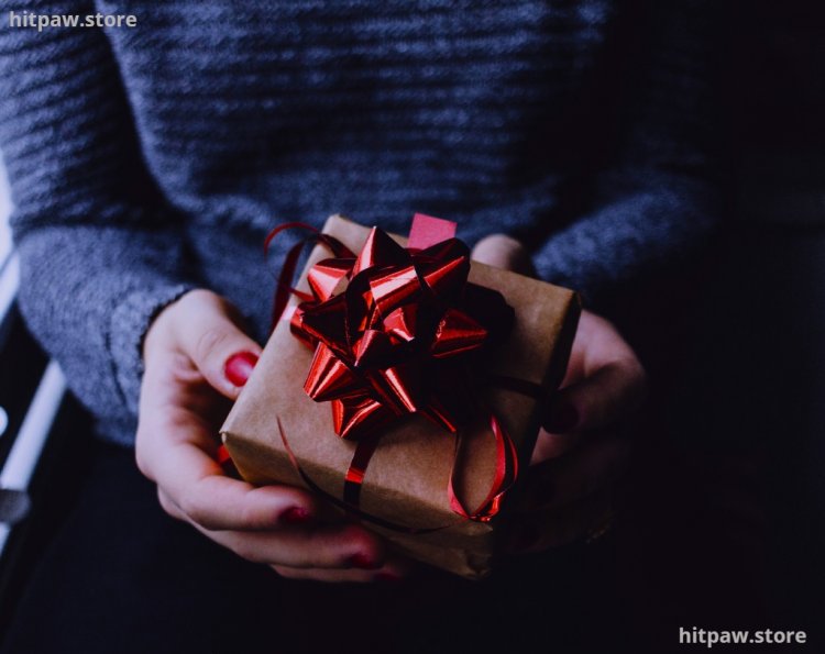 Simple Tech Gifts Anyone Can Use